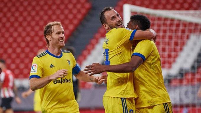  里尔锋线全面开花，法甲升班马演绎黑马奇迹