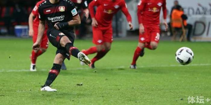  波鸿升班马奇迹延续德甲生存传奇  